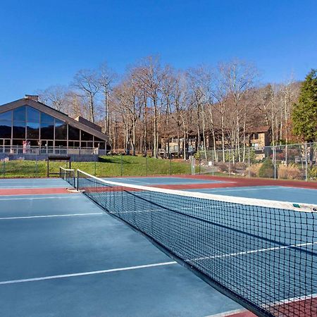 Bluegreen Vacations Blue Ridge Village, An Ascend Resort Banner Elk Exterior photo